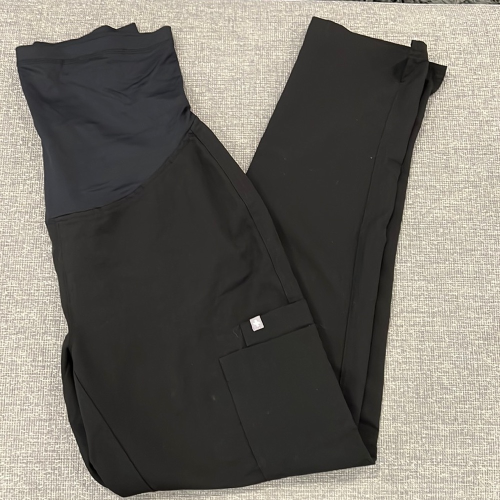 XS Figs Maternity Pants